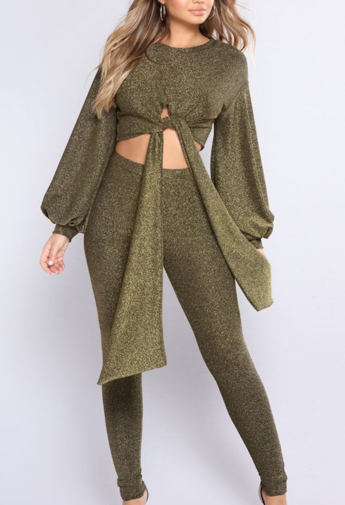 New Sexy cute two piece gold and BLACK outfit
